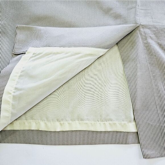 Vintage Carolina Herrera 100% Silk Pinstripe 2 Piece Power Suit Skirt Blazer 10 - Picture 10 of 15